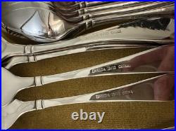 SERVICE FOR 12 + Serving Set ONEIDA SATIN GARNET STAINLESS FLATWARE SET 18/10