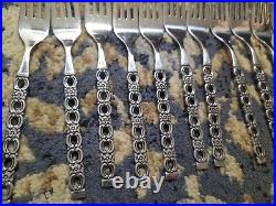 Set Of 53 Oneida Applique Silverware Flatware Set Knives, Spoons, Forks