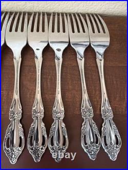 Set of 12 Oneida Distinction Deluxe HH Raphael Stainless Dinner Forks 7.25