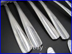 Set of 19 Pieces Oneida Stainless Flatware Equator Mixed Lot Knives Forks Spoons