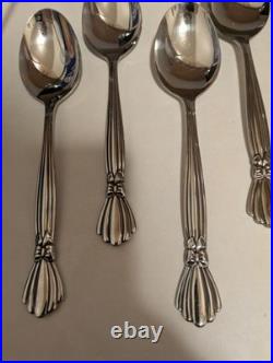 Set of 8 Oneida Deluxe ALEXIS Stainless Place Soup Spoons Flatware Ribbon