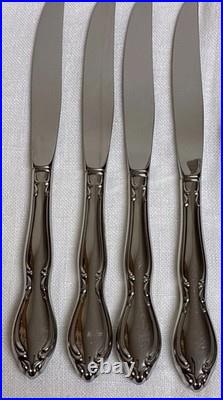 Stainless Oneida Deluxe vintage flatware set 20 pc service for 4 STRATHMORE Stainless Oneida Deluxe vintage flatware set 20 pc service for 4 STRATHMORE