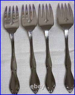 Stainless Oneida Deluxe vintage flatware set 20 pc service for 4 STRATHMORE