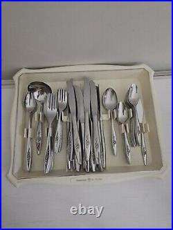 VTG ONEIDA Oneidacraft Deluxe Stainless Flatware Lasting Rose 79 Pieces WithTray