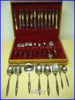 VTG Oneida Community Stainless Flatware Set Pattern Roseanne with Wood Box 79 pc