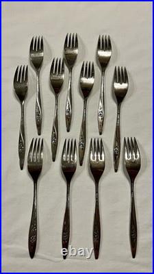 VTG Oneida Craft Deluxe Lasting Rose Stainless Flatware Service for 12 72+ pcs