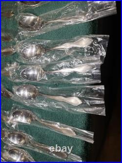 Vintage 1881 Rodgers Stainless Steel Twilight Oneida LTD 50 Piece Flatwear Set
