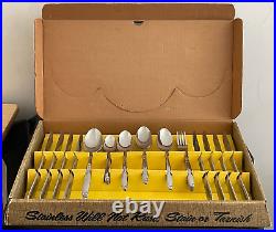 Vintage 34 Piece Rogers by Oneida Stainless Steel Flatware Set serving 8 with Box