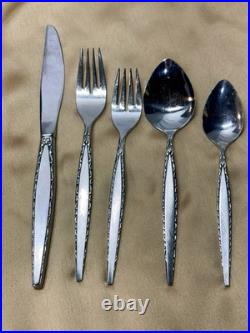 Vintage ONEIDA Community VENETIA Stainless Flatware SERVICE FOR 12 & Wood Case