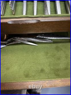 Vintage ONEIDA Community VENETIA Stainless Flatware SERVICE FOR 12 & Wood Case