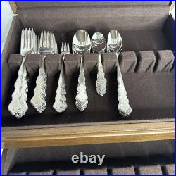 Vintage ONEIDA Distinction Deluxe HH Flatware 80 Piece Boxed Set