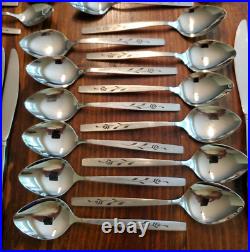 Vintage Oneida Capistrano Oneidacraft Deluxe Stainless Rose Flatware 78 Piece