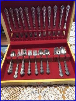 Vintage Oneida Deluxe Stainless Flatware MOZART 62 Pcs Set withChest