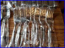 Vintage Oneida Rousseau The Complete 8 Silver Stainless Steel NEW