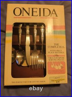 Vintage Rare 1987 ONEIDA The Complete 8 Banbury 45 Piece Flatware Set New In Box