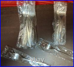 Vtg 1963 Oneida Nobility LADY EMPIRE Flatware 43pc Set SEALED Chest Silverplate Vtg 1963 Oneida Nobility LADY EMPIRE Flatware 43pc Set SEALED Chest Silverplate