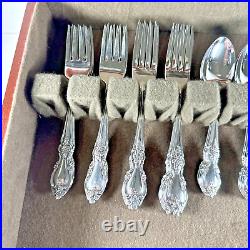 Vtg Oneida ARTISTRY COMMUNITY Flatware Set Service for 8 + Serving Pcs in Case