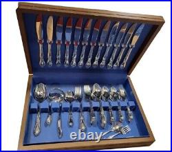 WM ROGERS ONEIDA STAINLESS FLATWARE SET MONTCLAIR FLORAL TIP with chest box set