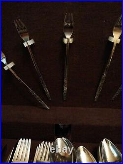 Wm A Rogers Deluxe Oneida Stainless Malibu Flatware 52 pcs with Wood Chest