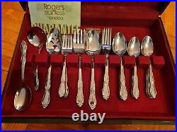 Wm A Rogers Premier by Oneida ROSES Stainless Flatware 55 Pieces WithCase Mint