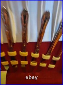 Wm A Rogers Premier by Oneida ROSES Stainless Flatware 55 Pieces WithCase Mint