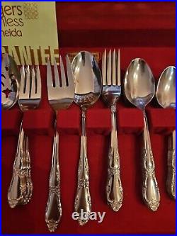 Wm A Rogers Premier by Oneida ROSES Stainless Flatware 55 Pieces WithCase Mint