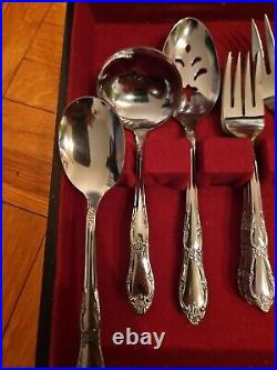 Wm A Rogers Premier by Oneida ROSES Stainless Flatware 55 Pieces WithCase Mint